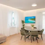 דירה Situs Novus